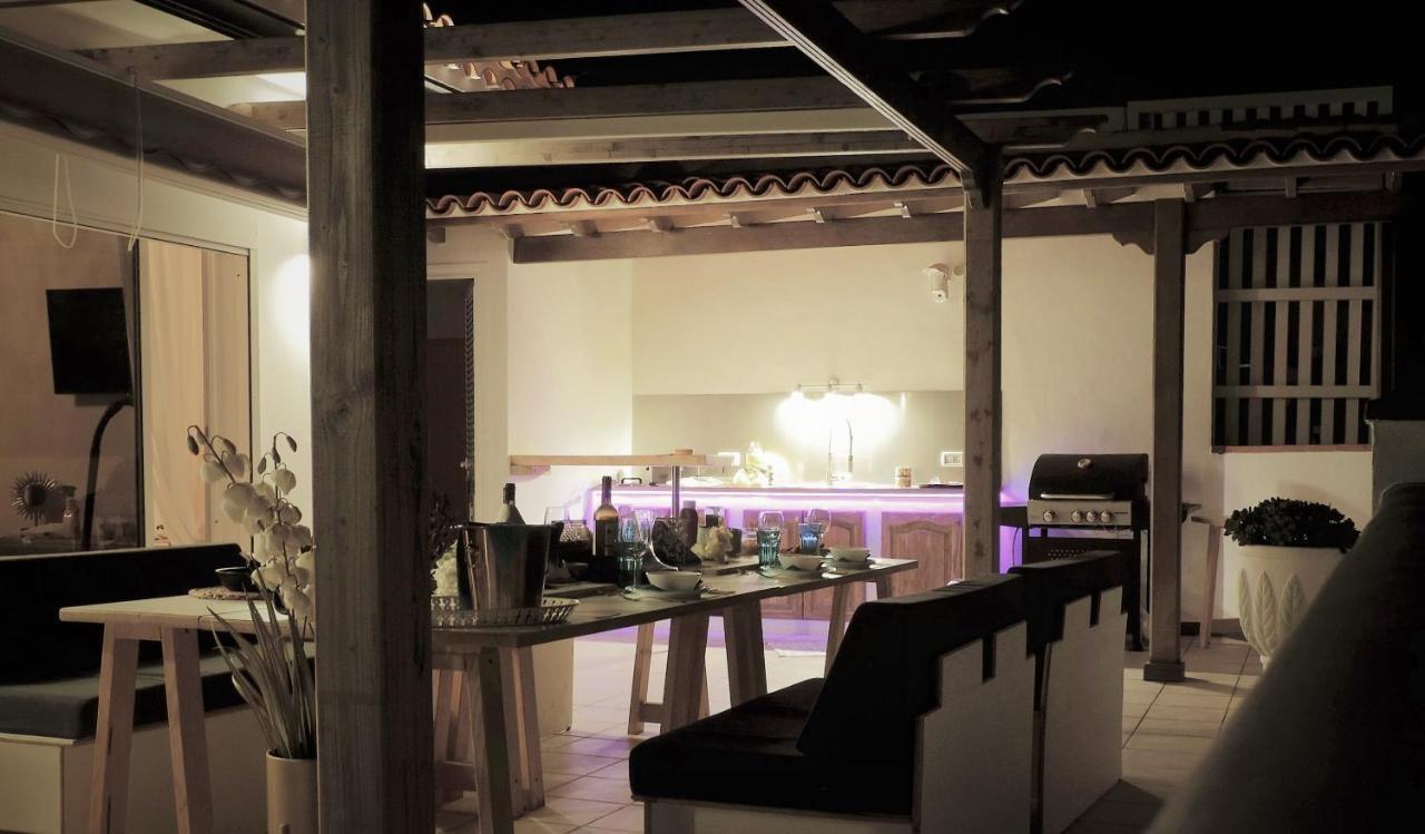 פוארטו דה סנטיאגו Villa Alexander מראה חיצוני תמונה