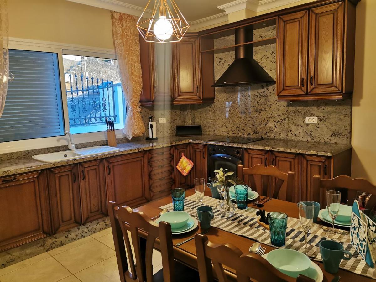פוארטו דה סנטיאגו Villa Alexander מראה חיצוני תמונה